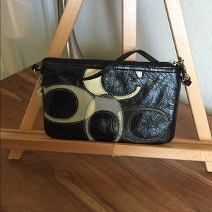 Coach Peyton inlaid C wristlet